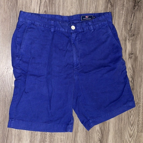 Vineyard Vines 7 in Stretch Shorts - Picture 1 of 3